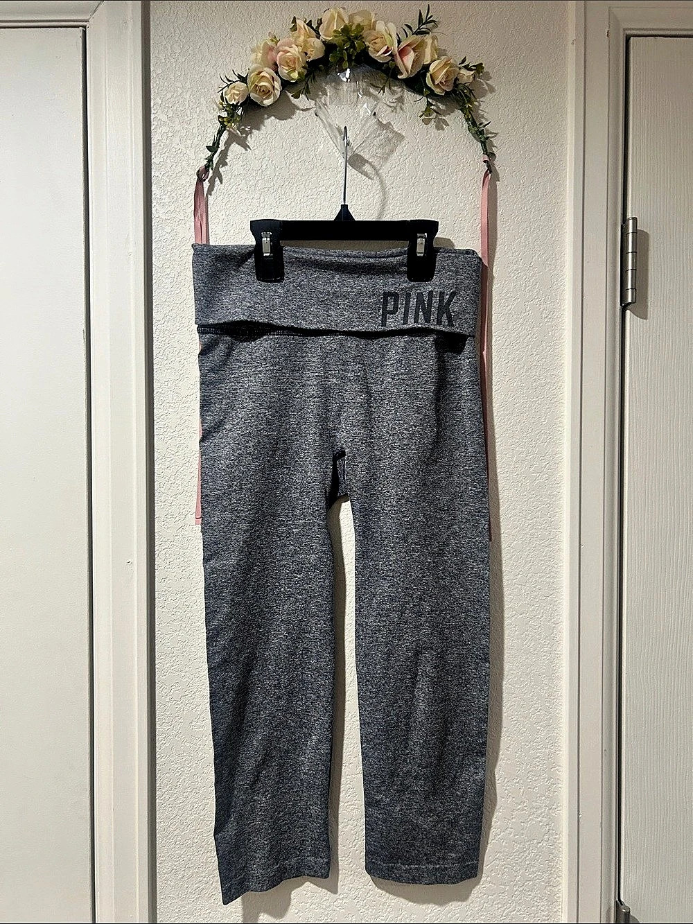 PINK Foldover Waist Yoga Cropped Leggings